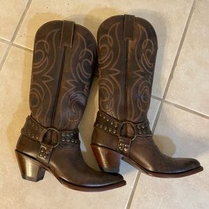 Idyllwind Women’s Blazen Western Boots - Round Toe. BARELY WORN.